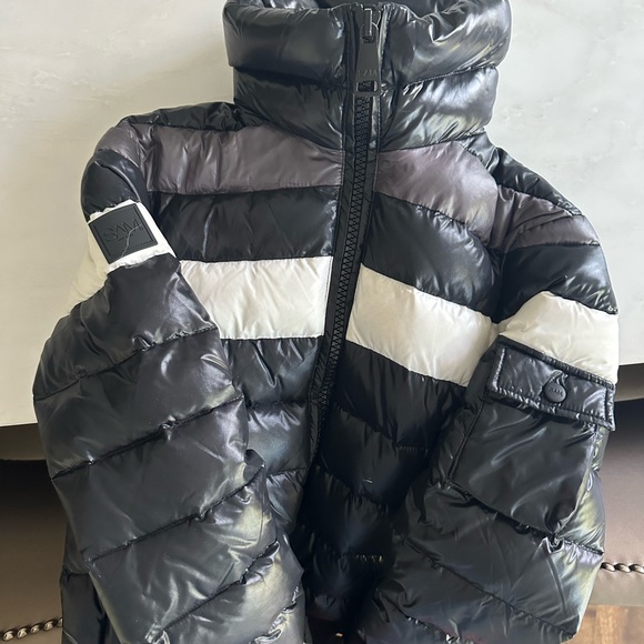 SAM. Jackets & Blazers - SAM woman’s XS puffer down jacket. Black, gray and white.